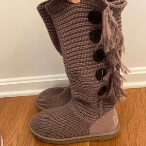 Like New Ugg boots with original box
